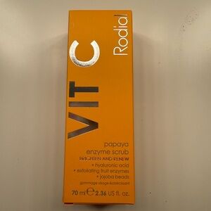 NWT Rodial Vit C Papaya Enzyme Scrub